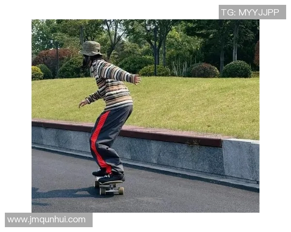 黄秀英的滑板人生:从初学者到职业选手的成长之路